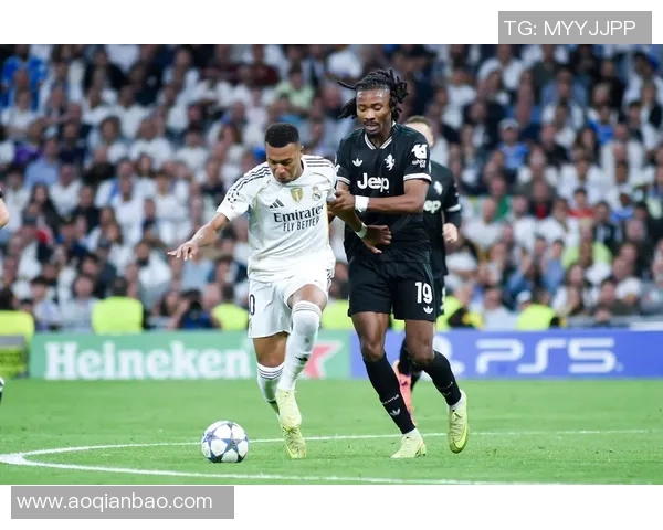 2000年皇马与尤文图斯巅峰对决回顾足球历史经典瞬间 2000年皇马与尤文图斯巅峰对决回顾足球历史经典瞬间